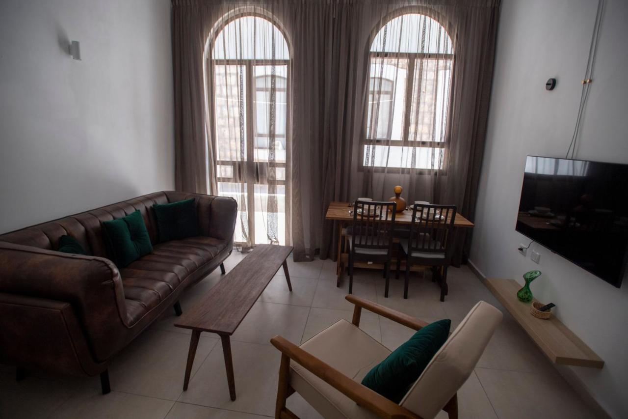Vintage Aparthotel Haifa Buitenkant foto