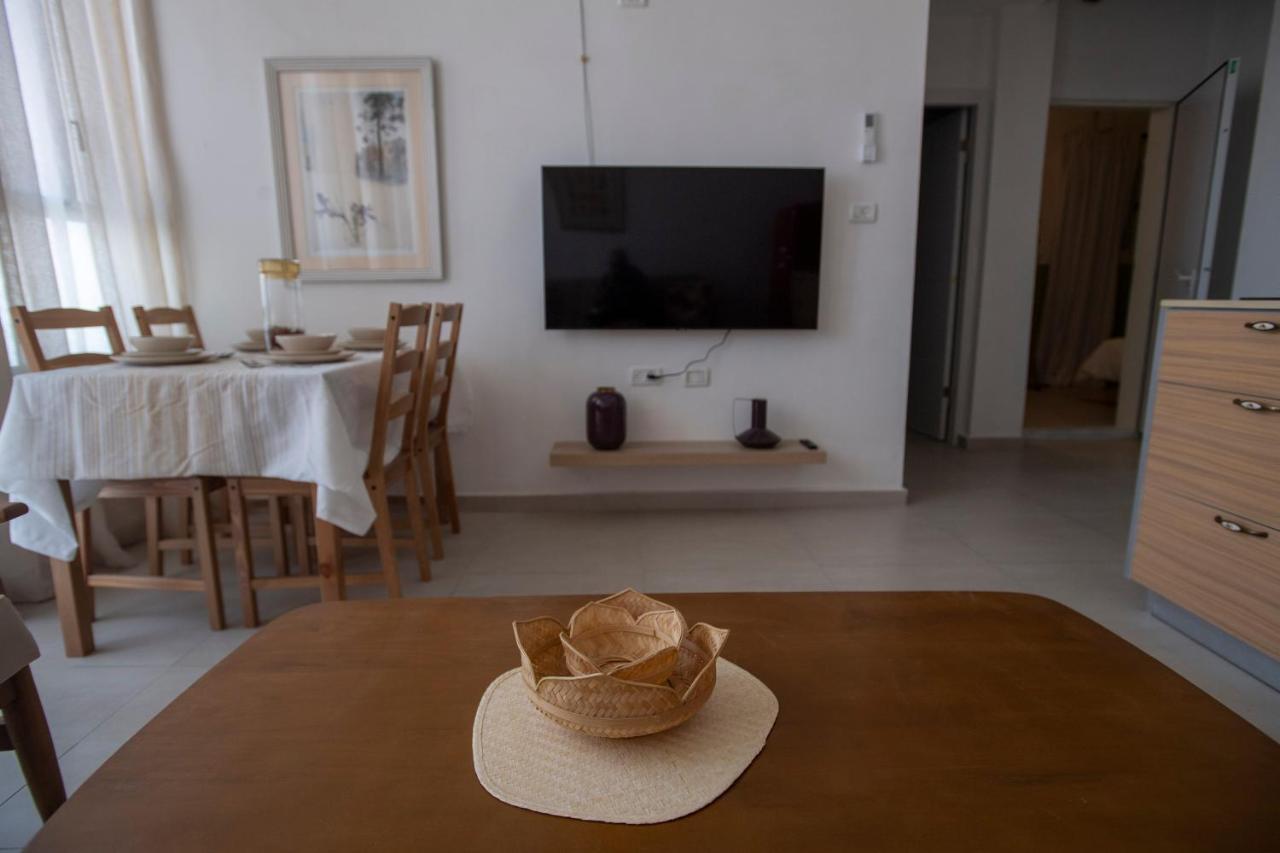 Vintage Aparthotel Haifa Buitenkant foto